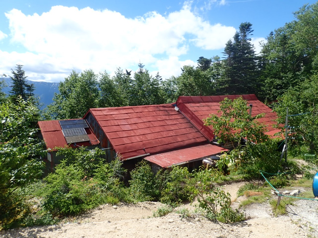 "餓鬼岳小屋"