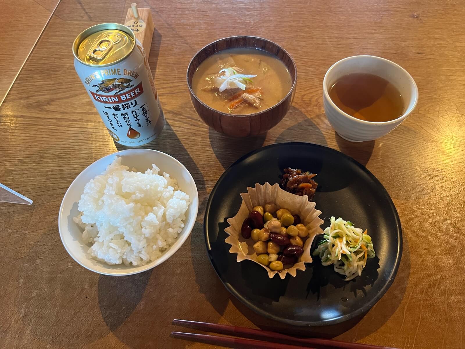 "雲ノ平山荘:夕食の一例(石狩鍋)"