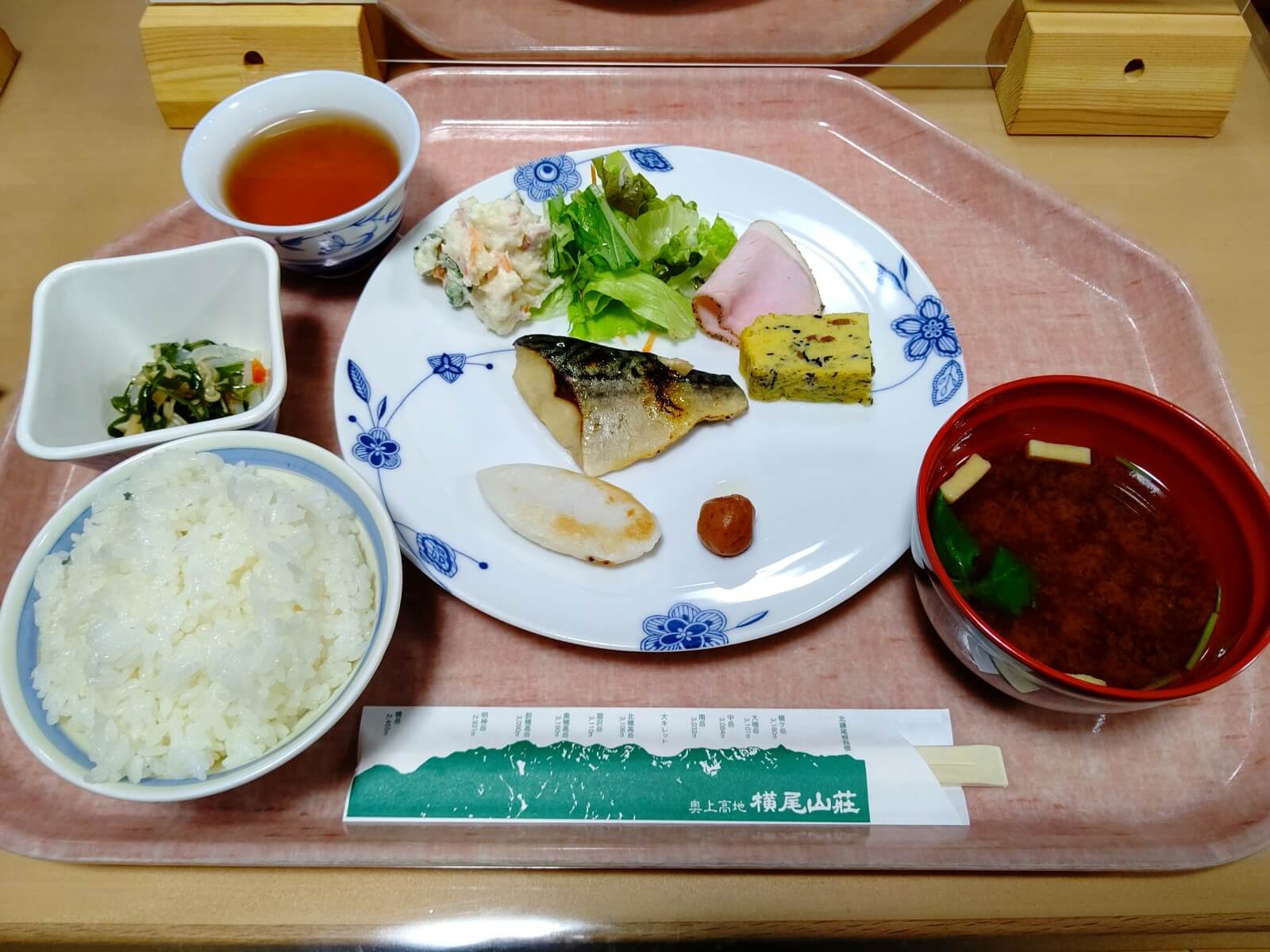 "横尾山荘：朝食の一例"