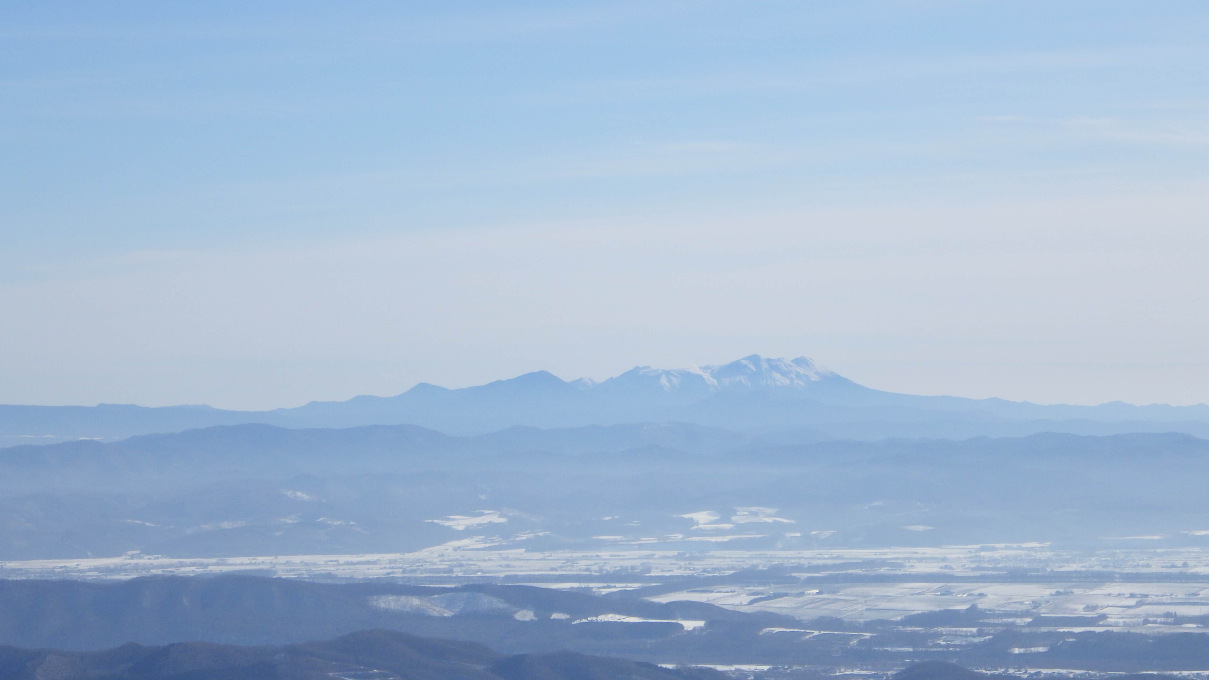 "雌阿寒岳"